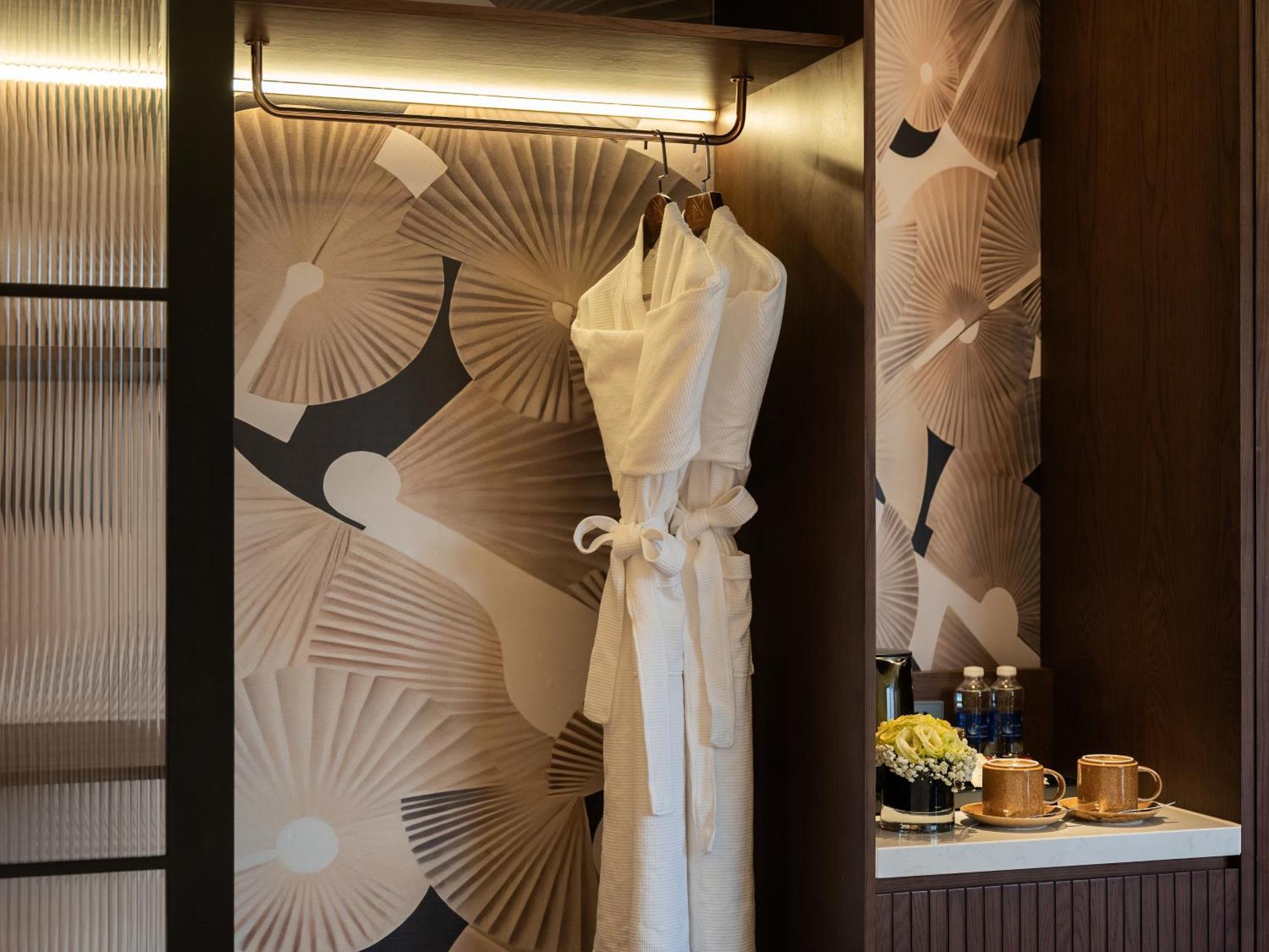 Minerva Premium Hotel Hanoi Exterior foto